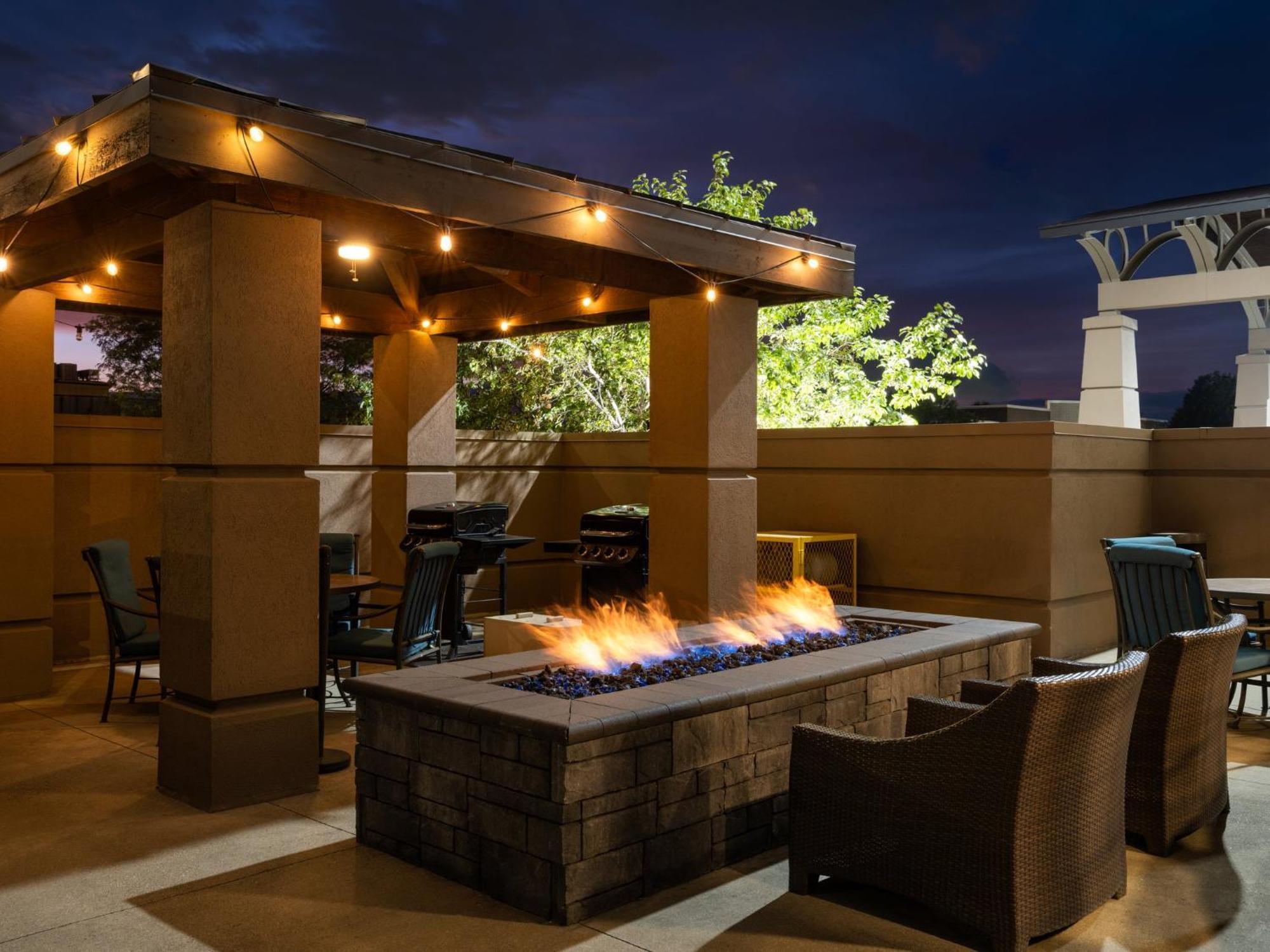 Staybridge Suites Indianapolis Downtown-Convention Center By Ihg Bagian luar foto